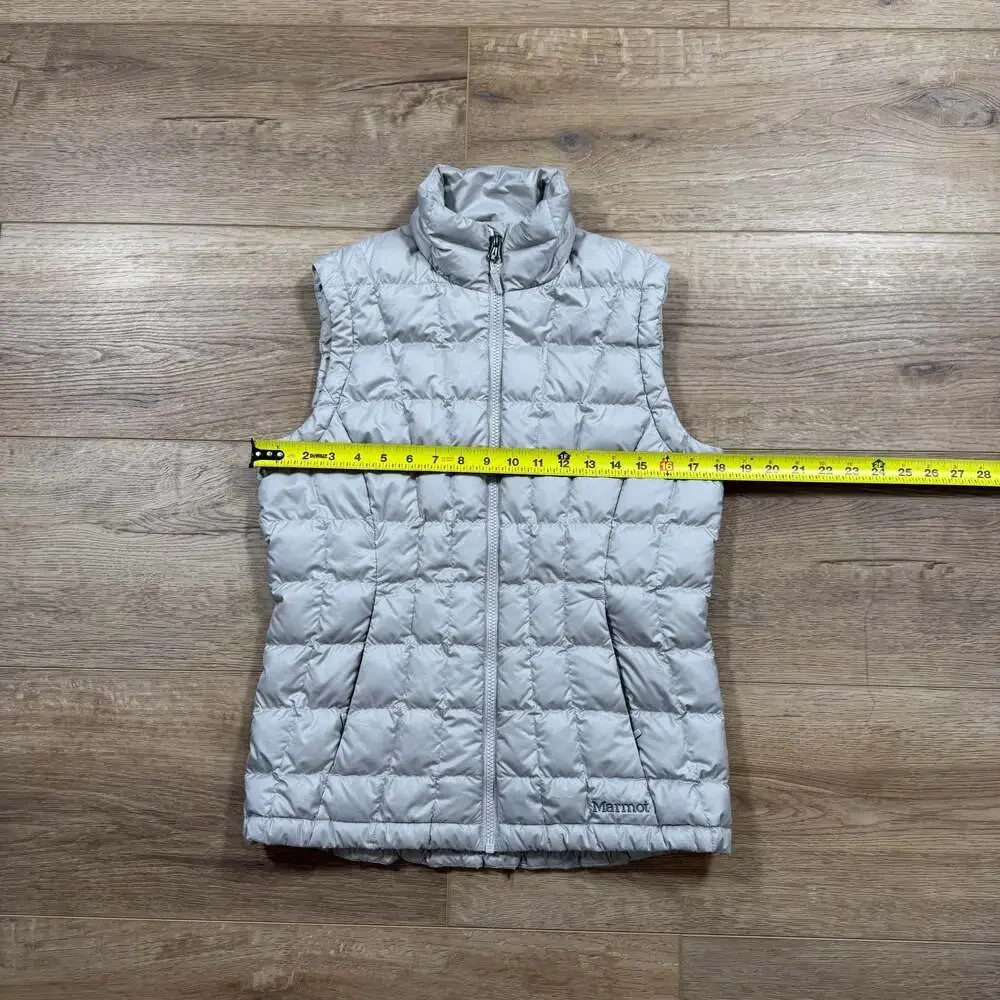 Marmot Aruna 600 Fill Down Vest Womens Small Gray Lightweight Puffer Zip